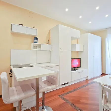 Leylah Apartmán Bari